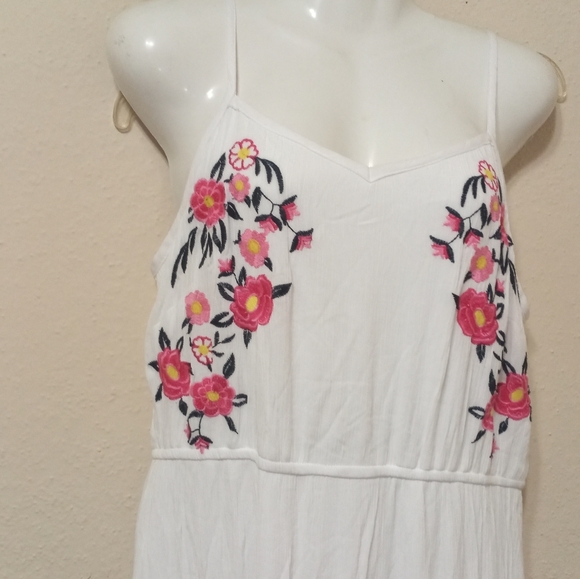 White and Pink Halter Maxi Sundress for Wedding Guest - Picture 9 of 9
